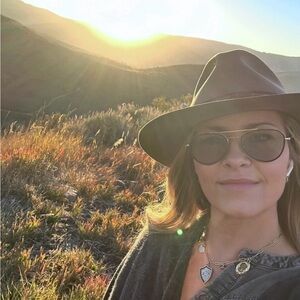 Meet your Posher, Jeny